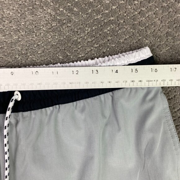 Chubbies The Grey Days 2 in 1 Shorts Swim Trunks Hybrid Mens Large Gray Athletic - Picture 9 of 13